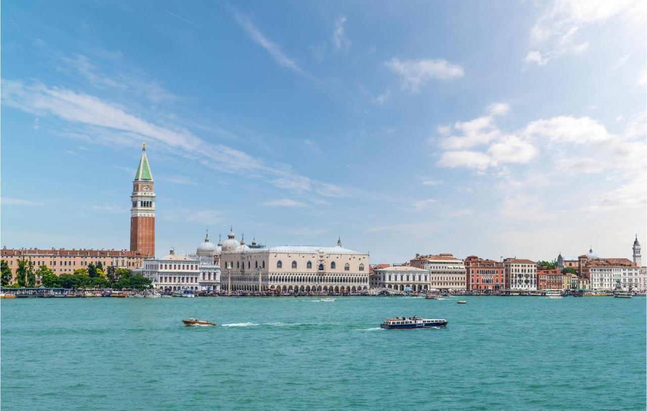 Stunning Apartment In Venezia With Kitchenette Buitenkant foto